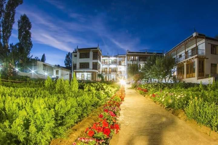 Hotel Jigmet, Leh Exterior foto